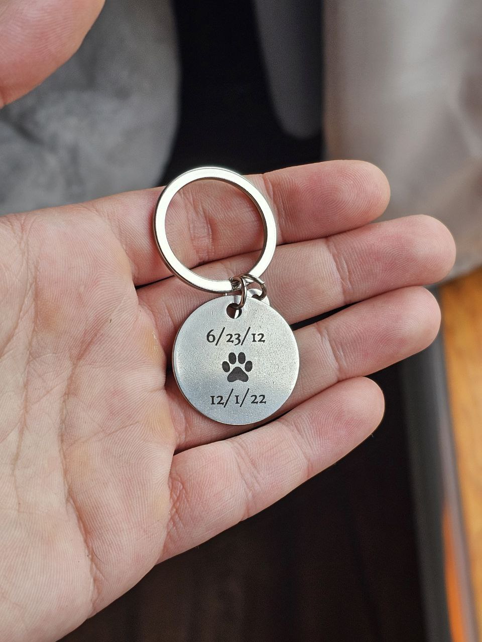 Custom engraved stainless steel pet memorial keychain dog cat tag in Niagara